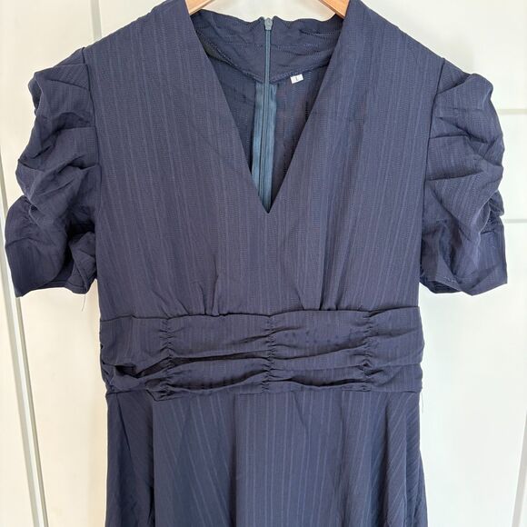 Women’s Navy Midi Dress Puff Sleeve V-Neck Ruched Waist Size L NWT - Picture 5 of 9